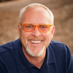 Portrait of Tim Fronczek